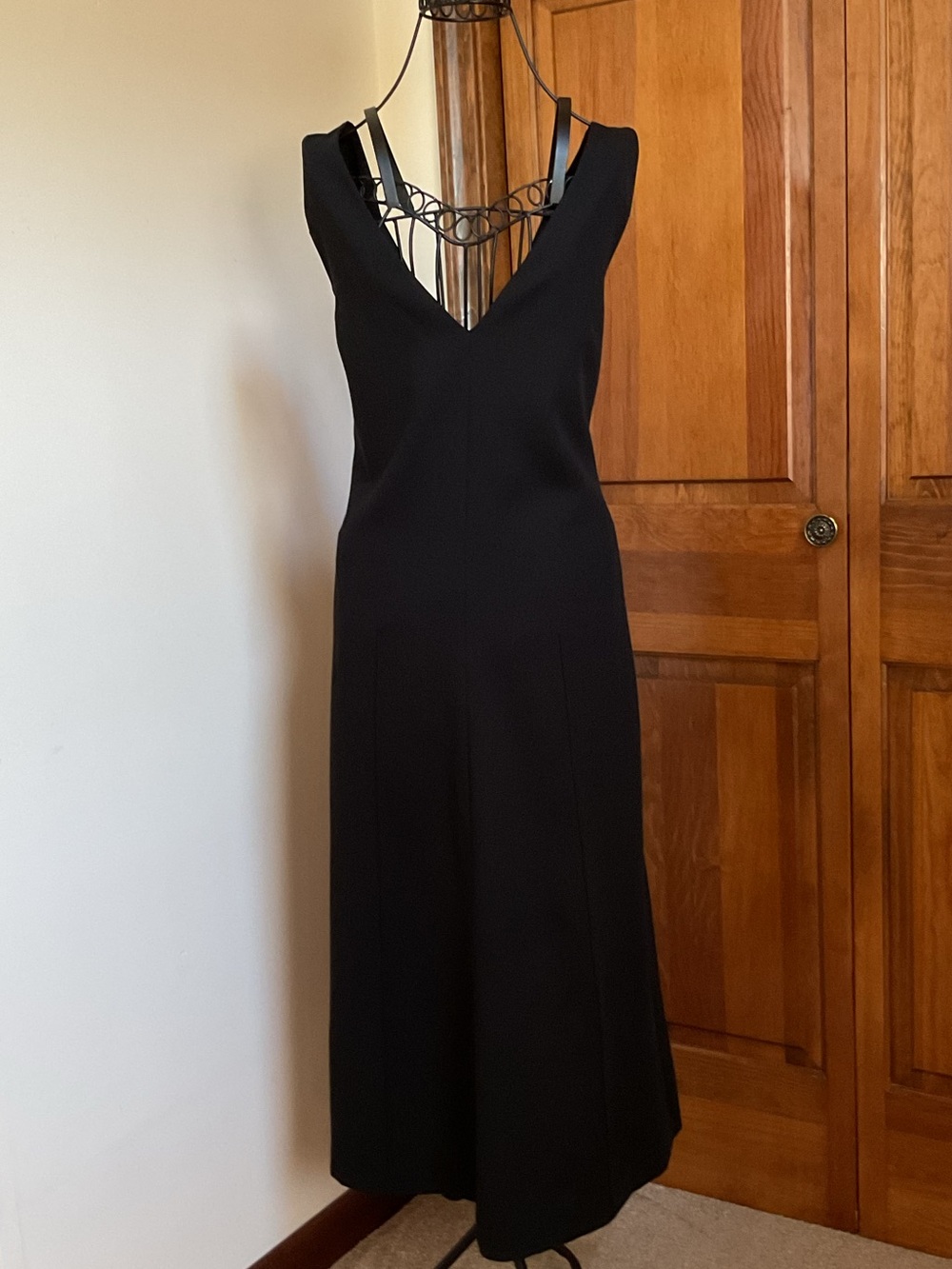 Massimo Dutti Casual Style Black V-Neck Midi Dress with Strap. Size XL - Picture 7 of 13